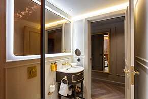 Upon Angels - Adults Only