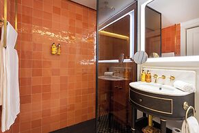 Upon Angels - Adults Only