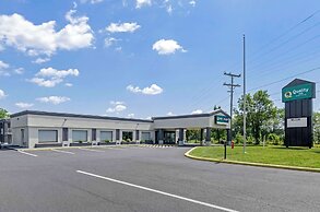 Suburban Studios Verona - Staunton North