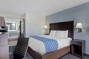 Suburban Studios Verona - Staunton North