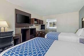 Suburban Studios Verona - Staunton North