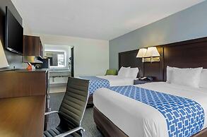 Suburban Studios Verona - Staunton North