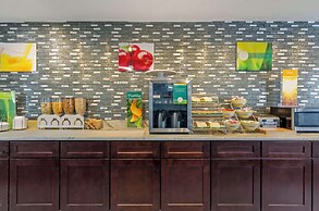 Suburban Studios Verona - Staunton North