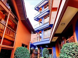 G TOWN HOTEL