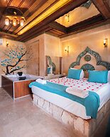 Bayar Cave Suites