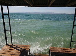 Altitude 1900 Dive resorts