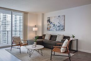 Great Condo at Brickell FreeParking Pool