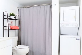 Great Condo at Brickell FreeParking Pool