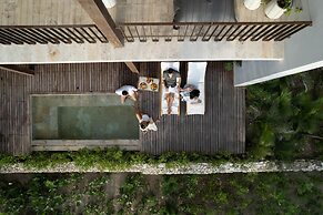 Makani Luxury Wanderlust