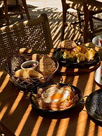 Makani Luxury Wanderlust