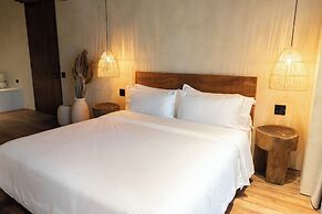 Makani Luxury Wanderlust