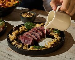 Makani Luxury Wanderlust