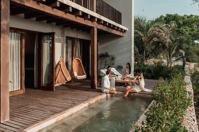 Makani Luxury Wanderlust