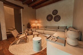 Makani Luxury Wanderlust