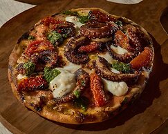 Makani Luxury Wanderlust