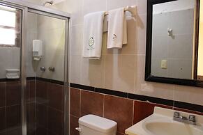 Hotel Guaranducha Inn