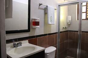 Hotel Guaranducha Inn