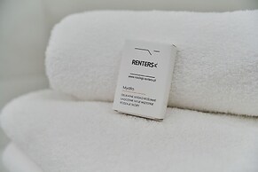 Opoczynska Apartment by Renters