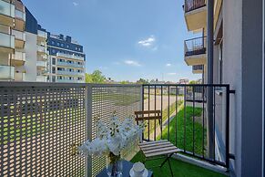 Opoczynska Apartment by Renters