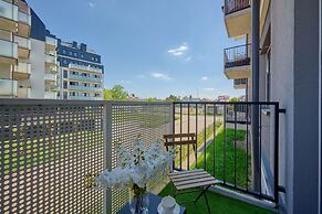 Opoczynska Apartment by Renters