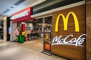 Luxury Apartment Dcapital Tran Duy Hung