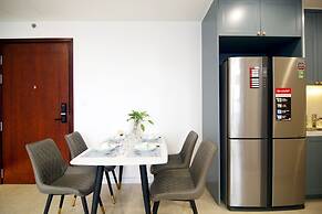 Luxury Apartment Dcapital Tran Duy Hung