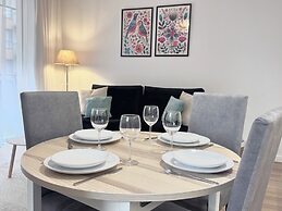 Bastion Wałowa by Q4Apartments