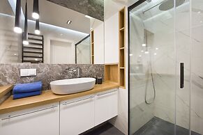 Bastion Wałowa by Q4Apartments