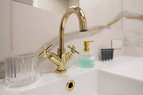 Bastion Wałowa by Q4Apartments