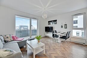 Bastion Wałowa by Q4Apartments