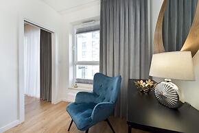 Bastion Wałowa by Q4Apartments