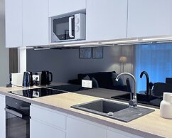 Bastion Wałowa by Q4Apartments