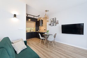 Bastion Wałowa by Q4Apartments