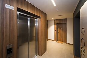 Bastion Wałowa by Q4Apartments