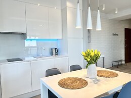 Bastion Wałowa by Q4Apartments