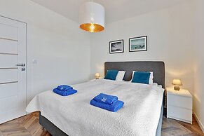 Bastion Wałowa by Q4Apartments