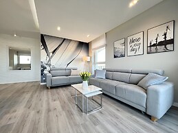 Bastion Wałowa by Q4Apartments