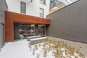 Bastion Wałowa by Q4Apartments