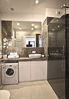 Bastion Wałowa by Q4Apartments