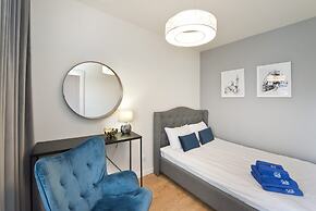 Bastion Wałowa by Q4Apartments