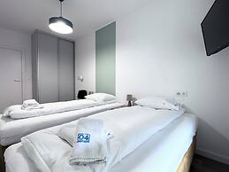 Bastion Wałowa by Q4Apartments