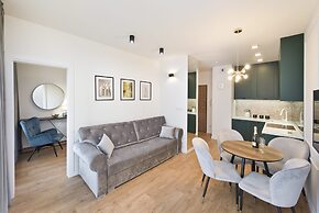 Bastion Wałowa by Q4Apartments