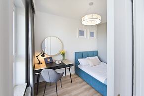 Bastion Wałowa by Q4Apartments