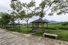 OYO Homes 91151 Desa Wisata Kreatif Perdamaian Srumbung Gunung