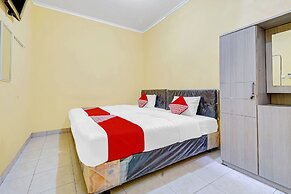 OYO 90768 Endrayanti Inn Syariah