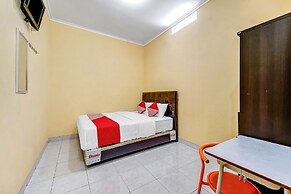 OYO 90768 Endrayanti Inn Syariah