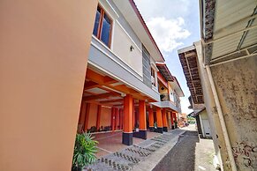 OYO 90768 Endrayanti Inn Syariah