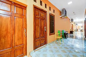 OYO 90768 Endrayanti Inn Syariah