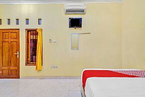 OYO 90768 Endrayanti Inn Syariah