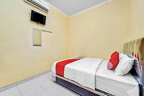 OYO 90768 Endrayanti Inn Syariah
